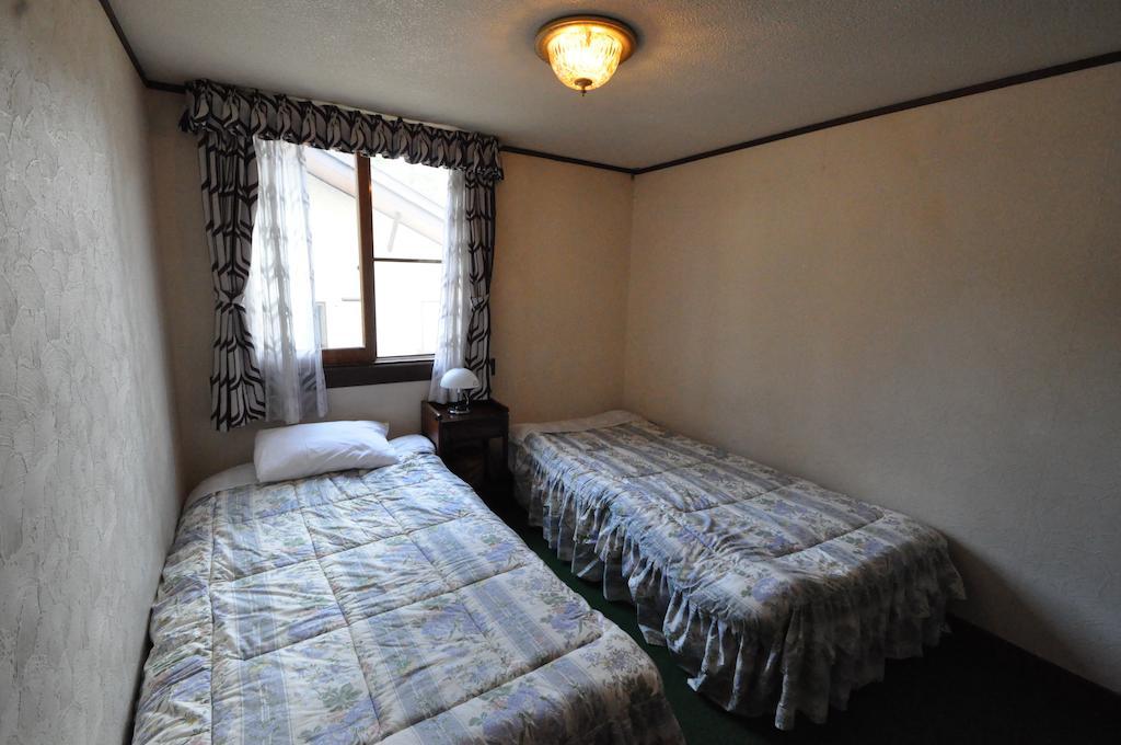 Guest House Wind Inn Hakuba Exterior photo